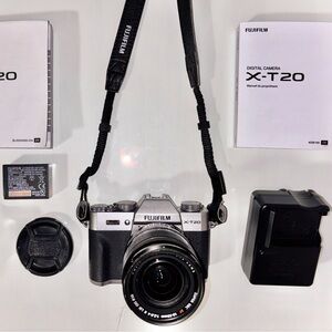 Fujifilm X-T20 with XF 18-55mm OIS Lens (Silver)